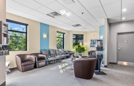 Salle d'attente Centre Dentaire Jacques-Cartier à Saint-Jean-sur-Richelieu